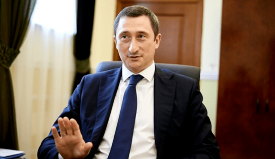 Алексей Чернышов очерняет вице-премьера Любченко и настойчиво сватает себя в премьеры