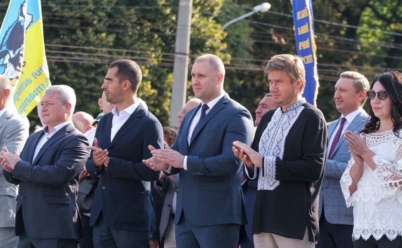 Перед ДТП в Киеве с 6 пострадавшими «слуга народа» Александр Трухин пил виски в Полтаве