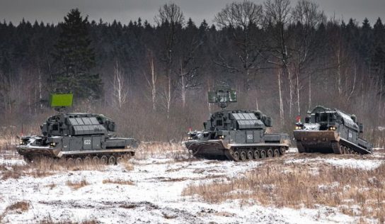 Российские танки и бронетехника в ОРДЛО выдвинулись к линии соприкосновения