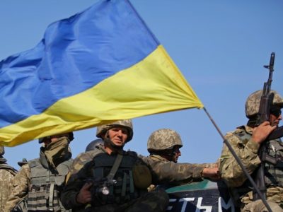 Численность украинской армии увеличится на 100 тысяч человек