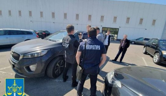 Экс-чиновника Львовской ОГА Романа Матиса и журналиста Евгения Шпитко задержали за хищение гуманитарки