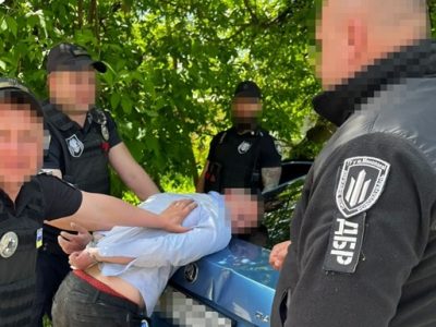 В Кропивницком депутат «под кайфом» набросился с кулаками на правоохранителей