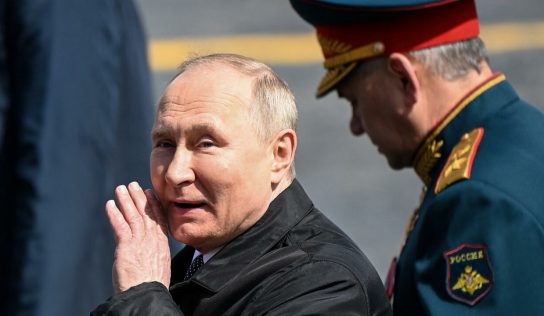 Путину придется объявить войну и начать мобилизацию, — Bloomberg