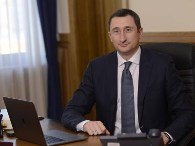 Министр Чернышов Алексей Михайлович будет лишен гражданства за коррупцию с Игорем Коломойским?