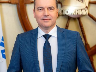 Директору порта «Южный» Александру Олейнику вручили подозрение за завышенные премии