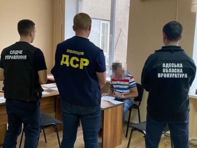 В Одесі заступника райадміністрації затримали на хабарі