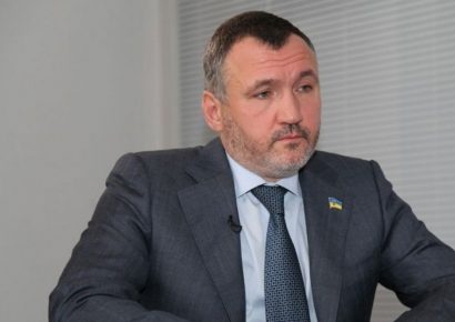 Нардепу Ренату Кузьміну повідомили підозру у держзраді