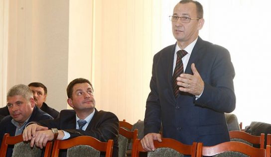 Справу про хабарництво столичного судді Ігоря Петрика зупинили через мобілізацію обвинуваченного
