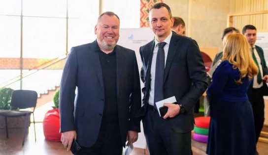 Фирма, связанная с Юрием Голиком и Валентином Резниченко, получает миллиарды из госбюджета несмотря на уголовное дело