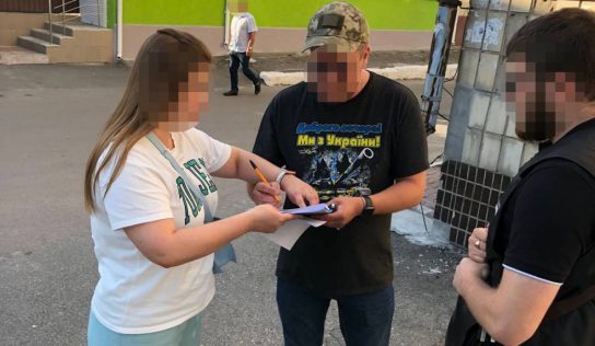 У Києві екскомунальника підозрюють у збитках на озеленені Контрактової площі
