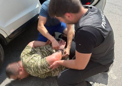 Во Львовской области на взятке задержали служащего районного военкомата