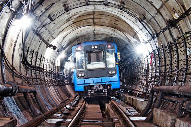 Хомутынник, Давтян, Абрамович и другие: Кто понесет ответственность за коррупцию и аварию в киевском метро?