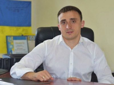 В Киевской области задержан на взятке глава ОТГ Виталий Крупенко помогает бизнесменам уклоняться от налогов
