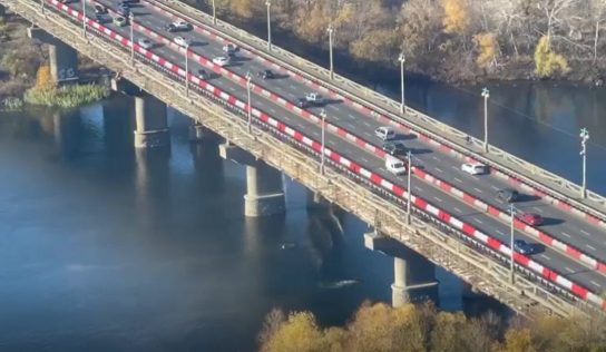Чиновники растранжирили деньги киевлян на ремонте мостов