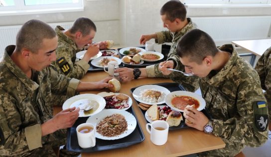 В Ужгороді начальника складу військової частини засудили за втрату харчів на 1,5 млн гривень