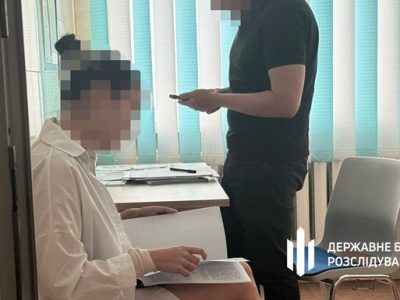 На Волині правоохоронниця допомогла виїхати з України понад 30 чоловікам