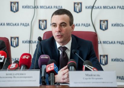 Фальшивый диплом, Ferrari, биткоины: Ocean Plaza управляет экс-чиновник с коррупционным шлейфом Сергей Майзель