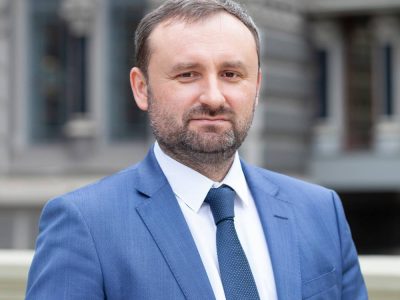 Заступник голови НБУ Ярослав Матузка задекларував нерухомість у Греції, оформлену на дружину