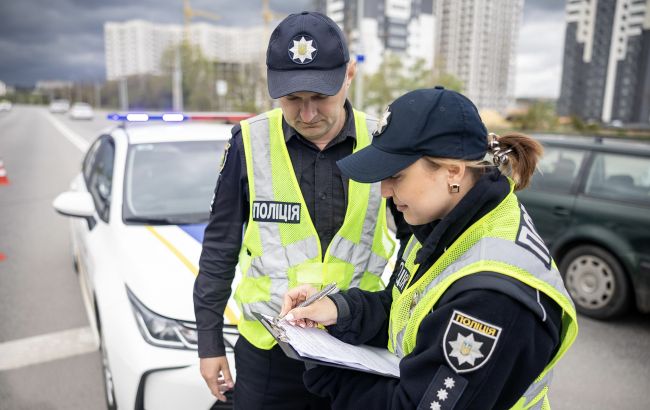 Заради "броні". Чиновник Міноборони "влаштовував" на оборонний завод за 10 тисяч доларів