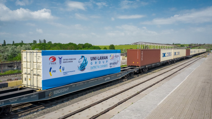 Uni-Laman Group відкриває офіс у Казахстані для розвитку альтернативного логістичного маршруту