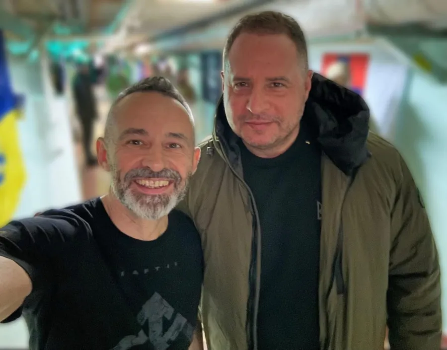 «Тінь Міндіч-гейту»: як ставленик Єрмака Всеволод Кожемяко перетворив благодійність на бізнес і прокладає шлях у політику