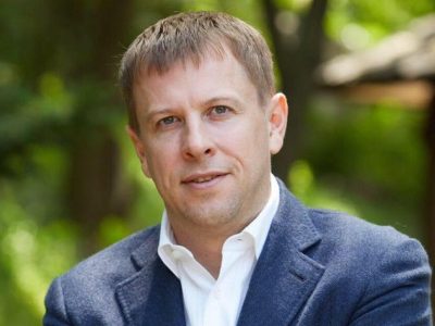 Офшорна шахівниця Хомутинніка: як приватні руки керують державним газом