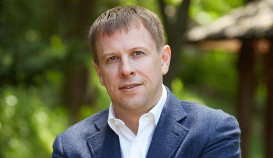 Офшорна шахівниця Хомутинніка: як приватні руки керують державним газом