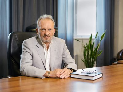 Андрей и Татьяна Школа в центре расследования: украинские химкомпании проверяют на связи с РФ